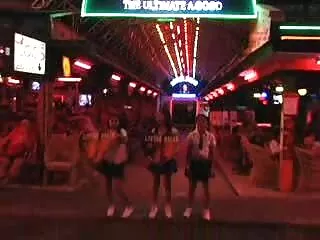 Yaramaz Hotties Amel porno şişko kadın Annoga ve Silvia üçlü anal fisting