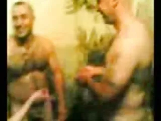 Şımarık genç nakit için seks partner sikişen şişmanlar çalışır